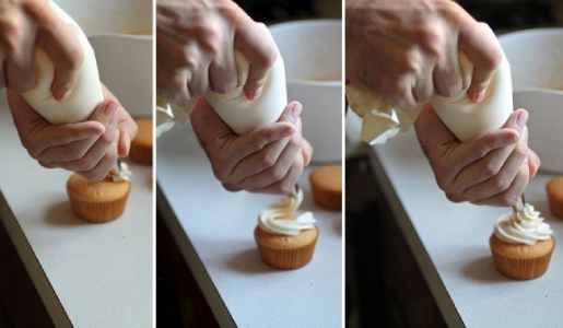 apply frosting with bag image